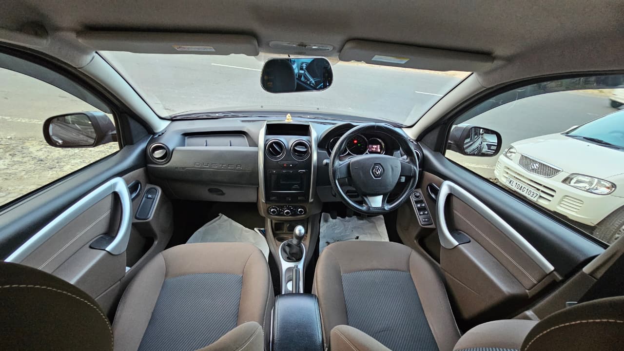 
								Renault Duster Manual Diesel 85 PS RXS full									