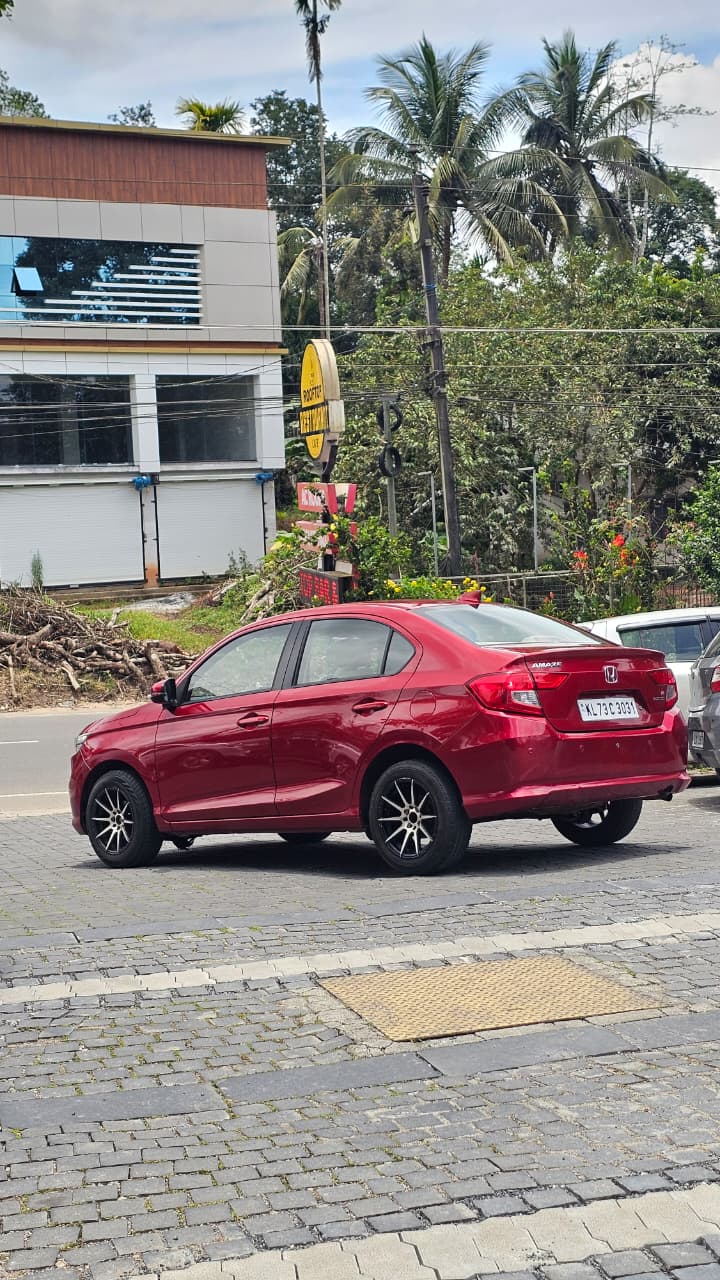 
								Honda Amaze SMT Diesel 2018 full									