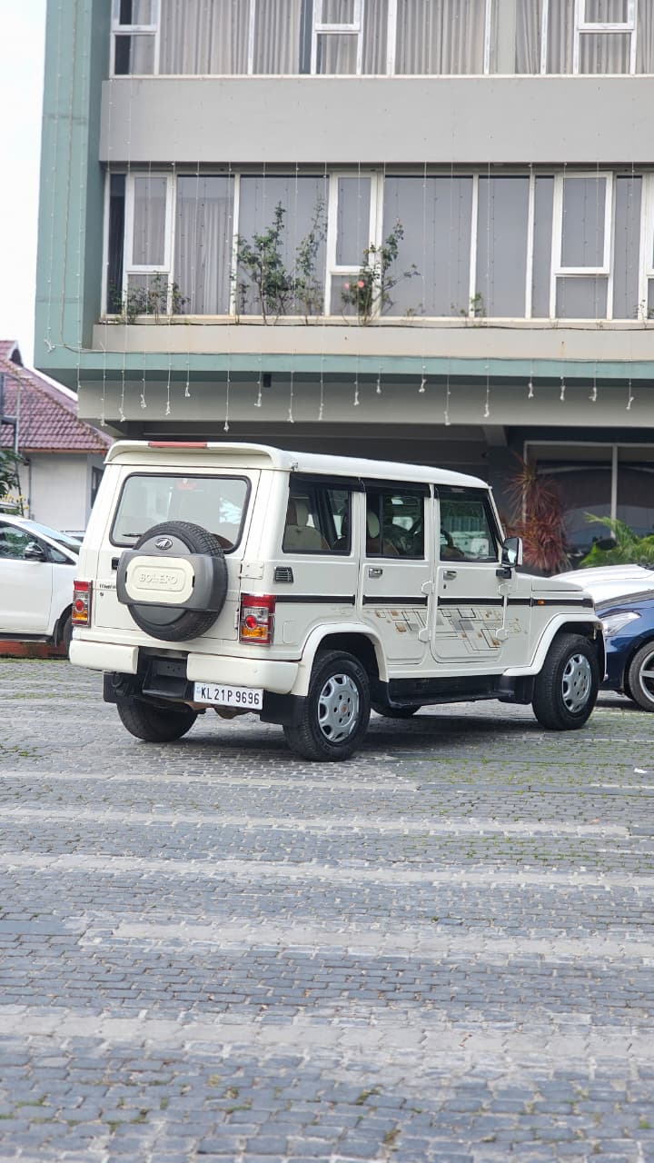 
								Mahindra Bolero ZLX 2017 full									