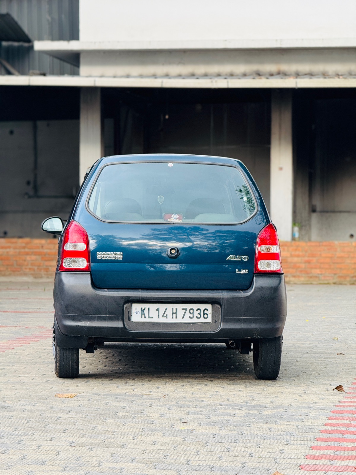 
								Maruti Suzuki Alto LXi full									