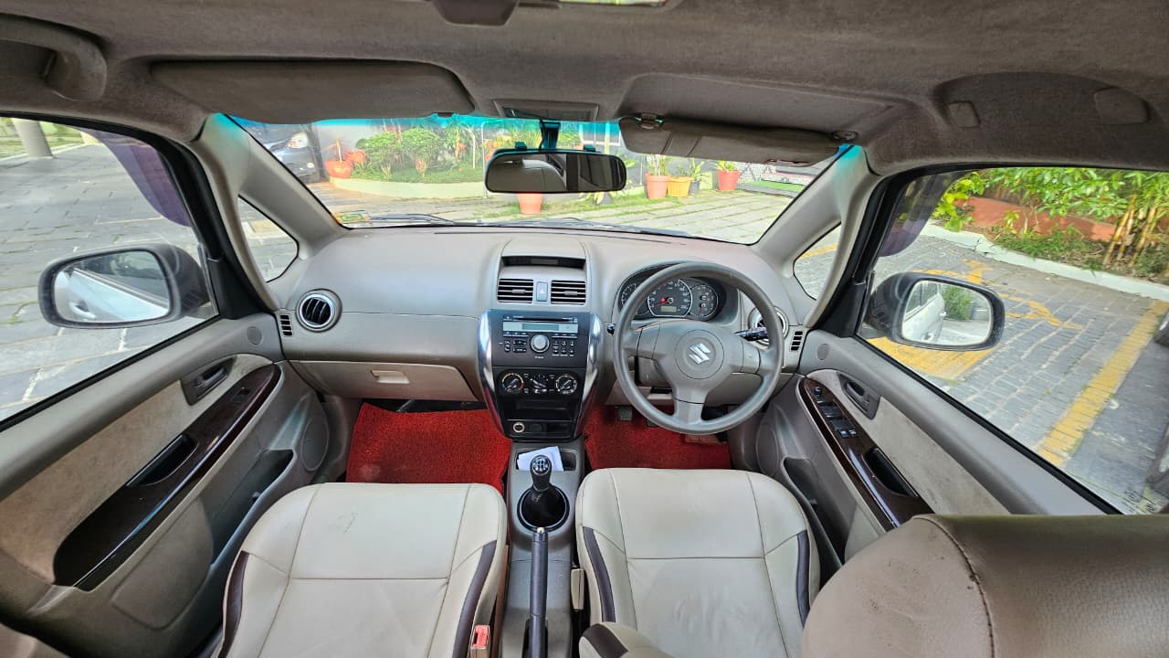 
								Maruti Suzuki SX4 2010 Petrol full									