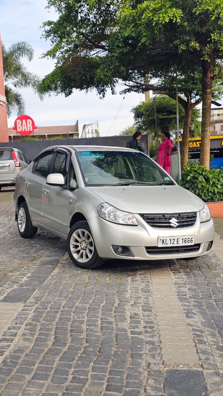 
								Maruti Suzuki SX4 2010 Petrol full									
