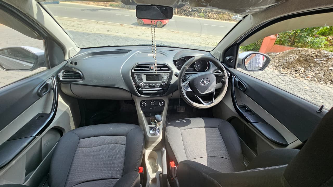 
								Tata Tiago AMT 2018 full									