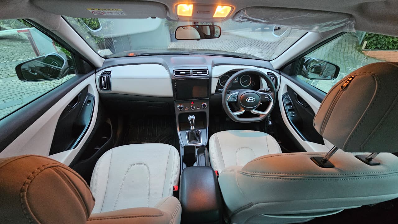 
								Hyundai Creta EX Diesel Manual 2023 full									