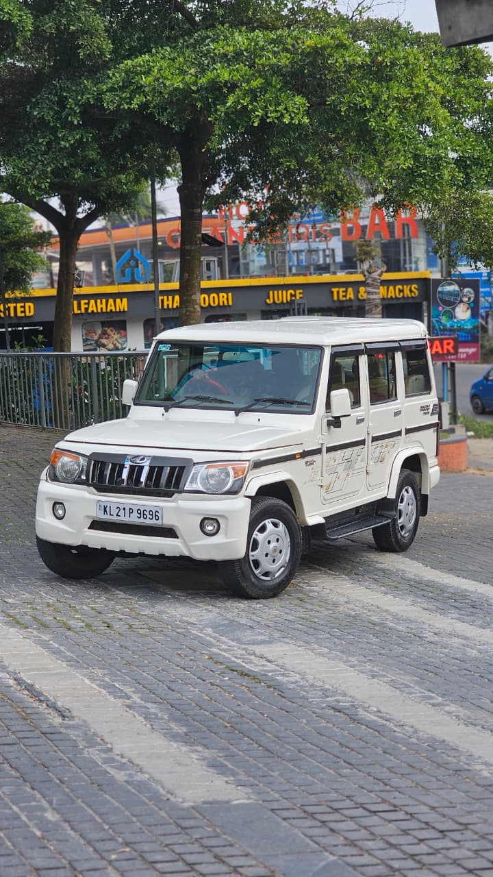 
								Mahindra Bolero ZLX 2017 full									