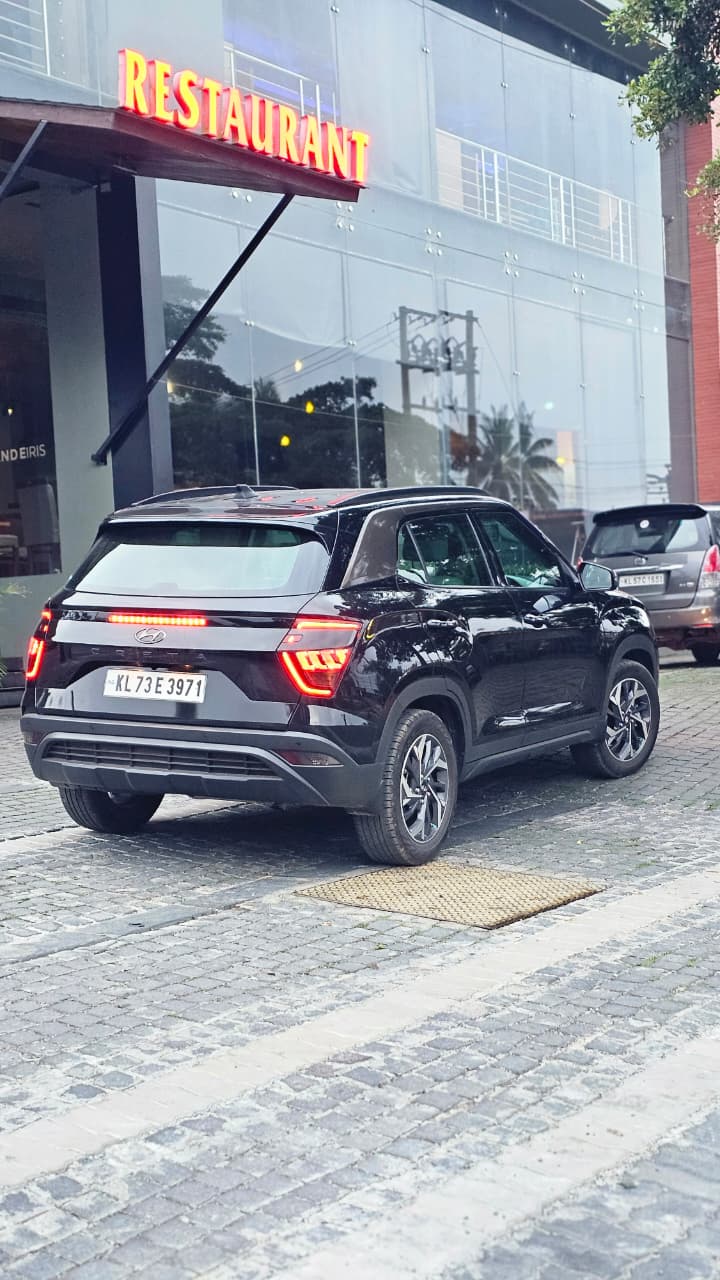 
								Hyundai Creta EX Diesel Manual 2023 full									