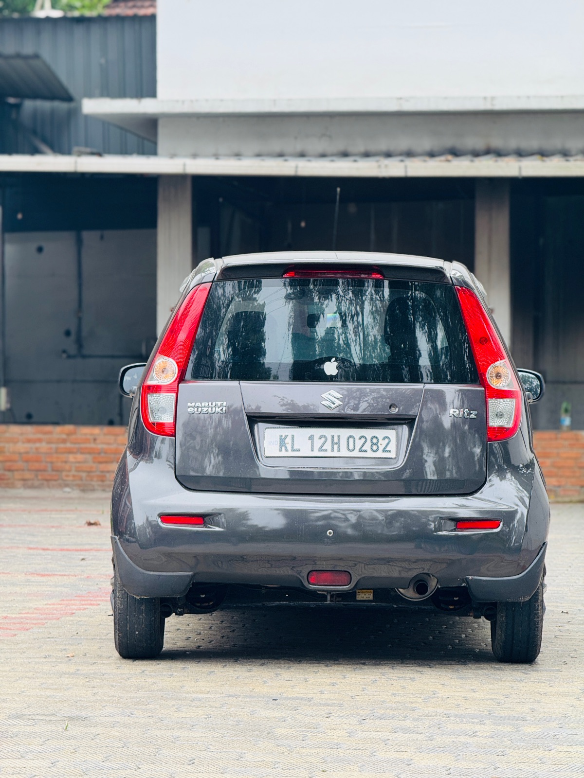 
								Maruti Suzuki Ritz full									